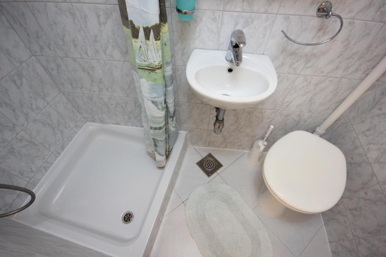 Apartments And Rooms By The Sea Komiza, Vis - 2431 Exterior foto