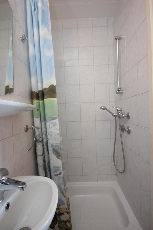 Apartments And Rooms By The Sea Komiza, Vis - 2431 Exterior foto
